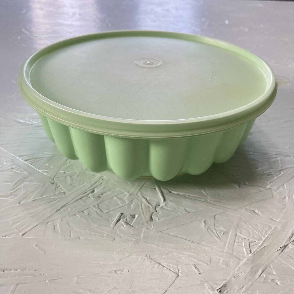 Vintage Tupperware 3pc Jel-N-Serve Jello Mold Ice Ring Mint Green 1201-1202-1203
